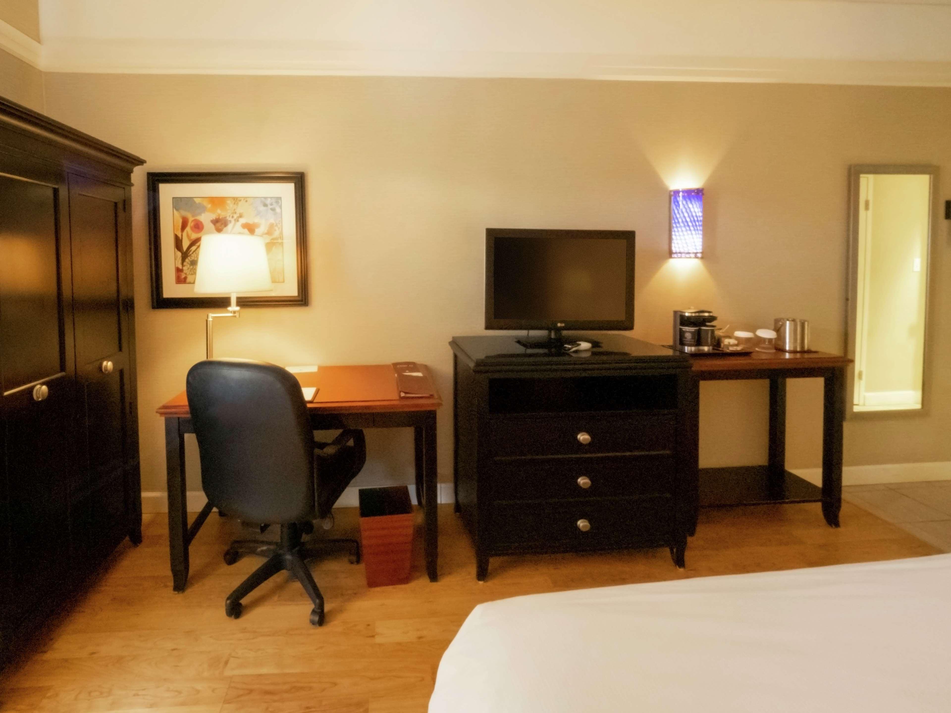 Doubletree By Hilton Buffalo-Amherst Exterior foto